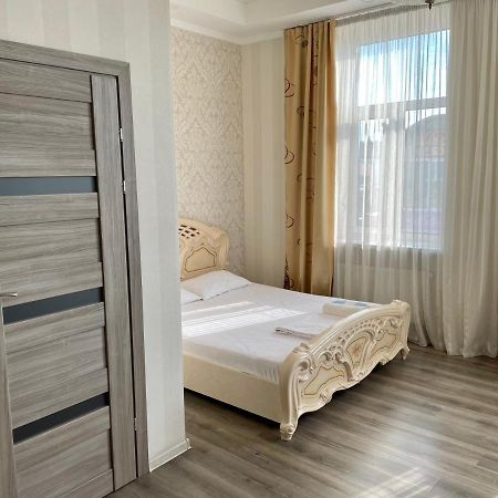 Apartment Studio -Біля Вокзалу-Недалеко Від Центру-Городоцька 151 Lvov Exteriér fotografie